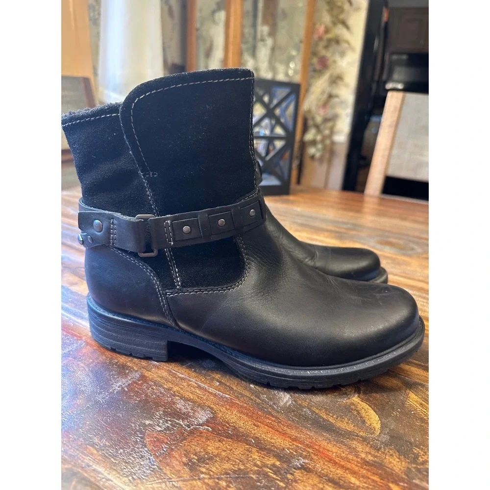 Earth Artistic‎ Onyx Black Leather Suede Studded Faux Fur Ankle Boots 8M